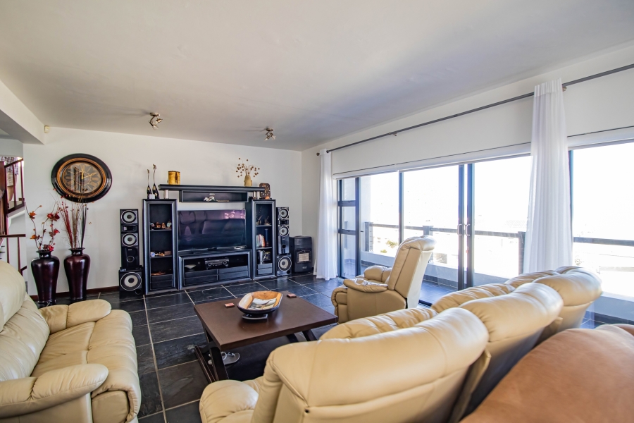 5 Bedroom Property for Sale in Yzerfontein Western Cape